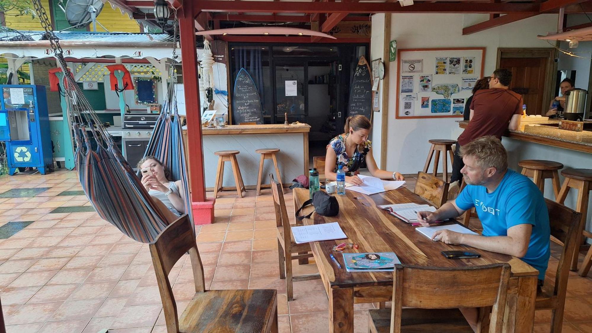 Spanish By The Sea - Bocas Bocas del Toro Extérieur photo